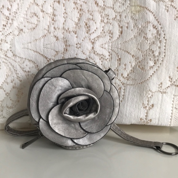 Flower 🌸 bag - Picture 2 of 2